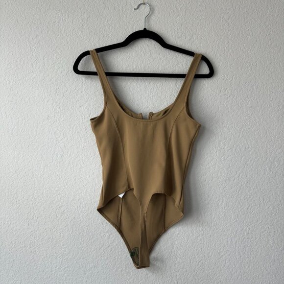 Good American tan corset bodysuit🦪🍸✨ - Picture 7 of 8